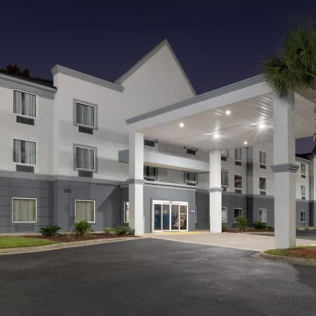 Spark By Hilton Savannah South I-95 Джорджтаун Экстерьер фото