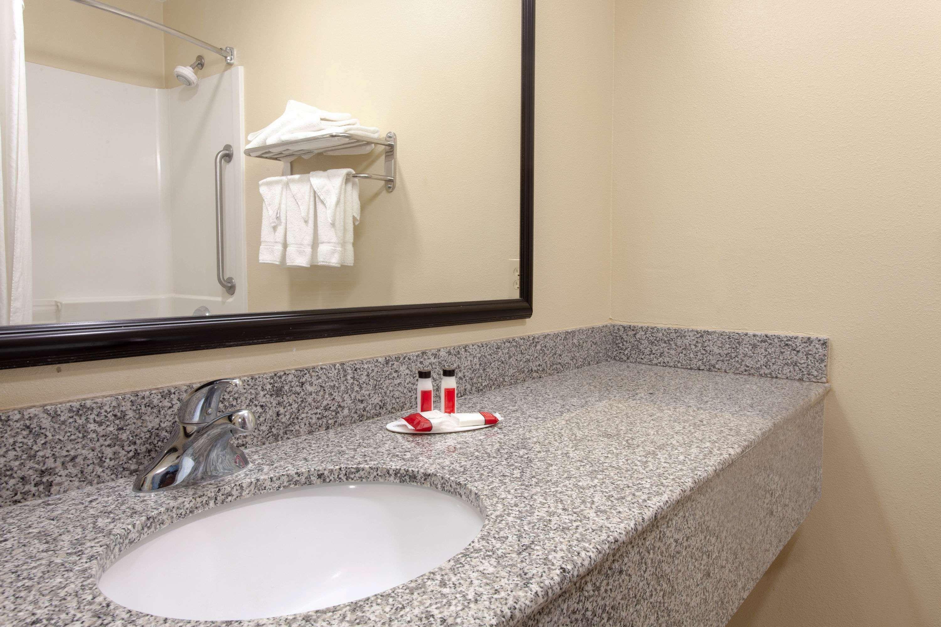 Spark By Hilton Savannah South I-95 Джорджтаун Экстерьер фото